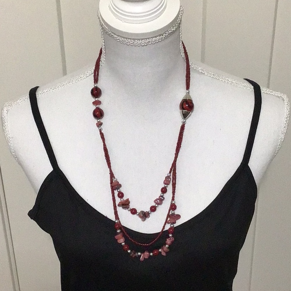 Like New Cranberry & Silver Finish 3 Layers Von Maur Necklace!